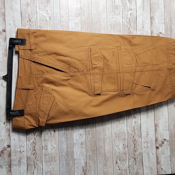 George, Men's Gold bermuda short. In great condition, Sz 34 - Picture 4 of 6